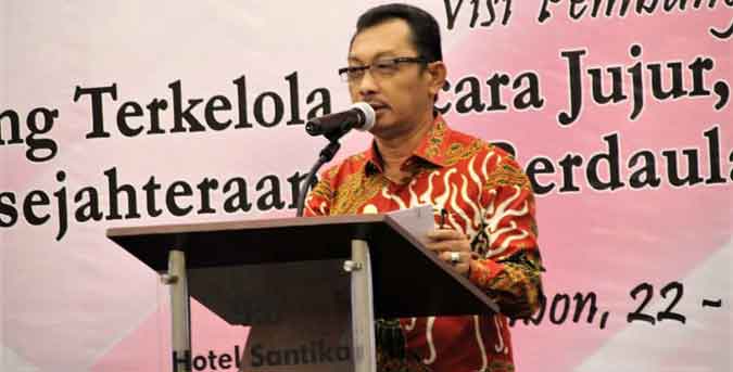 Wagub Maluku Barnabas Orno