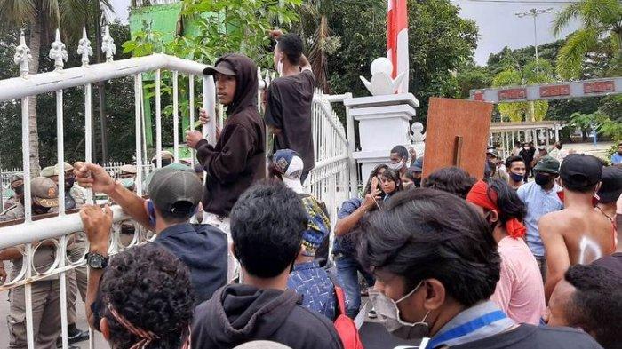 Puluhan aktivis gerakan mahasiswa keristen indonesia gmki cabang ambon