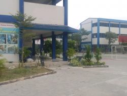 SMP NEGERI 32 TANGERANG MEMBINA PESERTA DIDIK MENJADI PRIBADI BERAKHLAK MULIA BERLANDASKAN IMAN DAN TAKWA .