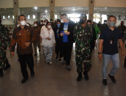 DANREM 072/PAMUNGKAS TINJAU SERBUAN VAKSINASI DI JEC Bantul.