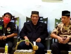 Anton charliyan Sikapi pro kontra Penyelenggaraan Festival seni budaya di Keraton Kasepuhan Cirebon.