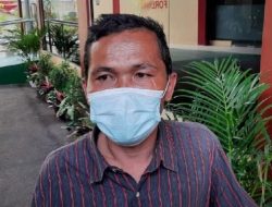 Kakak Kandung Korban Mutilasi Datangi RS Polri Kramat Jati Guna Mengambil Jenasah.