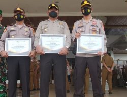 Terima Penghargaan Juara 1 Kecamatan Tercepat Vaksinisasi, Kapolsek Ucapkan Terima Pada Bupati H Sukiman