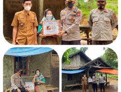 Tak Kenal Lelah Kapolres Pandeglang Berikan Sembako Ke Warganya