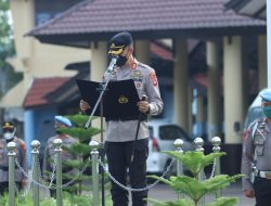 Kapolres Kubu Raya AKBP Jerrold H.Y Kumontoy, S.I.k Pimpin Serah Terima Jabatan Kabag SDM