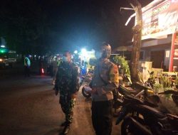 Anggota Koramil 0825/04 Genteng laksanakan Operasi Yustisi Dijalan Raya  Kecamatan Genteng