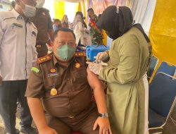 Mantap..! Jajaran Kejari Rohul, Gelar Vaksinasi Massal Serta Pemeriksaan Penyakit Menular Gratis