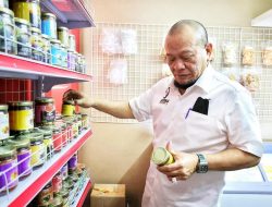 Ketua DPD RI Mengajak Masyarakat Jawa Timur Ikut Mengawasi Proses Pendistribusian Minyak Goreng