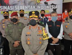 Gelaran 40.345 Dosis Vaksin serentak di 61 titik di jatim, Kapolda Jatim Cek Vaksinasi di Malang
