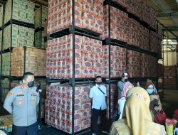 Polresta Banyuwangi Memantau dan Mengawasi Distribusi Minyak Goreng