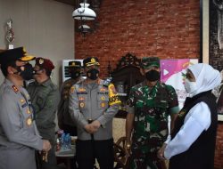 Pangdam/Brawijaya Dan Forkopimda Provinsi Jatim Tinjau Arus mudik lebaran di Pelabuhan Ketapang Banyuwangi