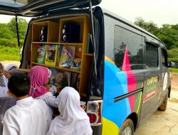 Upaya PLN Kalbar Dorong Peningkatan Pendidikan Literasi Anak Lewat Program Mobil Dongeng PLN Peduli