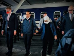 Presiden Jokowi dan Ibu Iriana Tiba di Kyiv