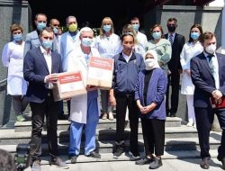 Ibu Iriana Serahkan Bantuan kepada Rumah Sakit di Kyiv
