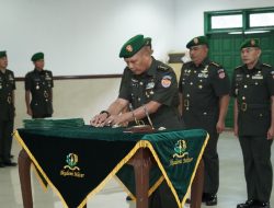 JABATAN PAMEN AHLI AKADEMI MILITER DISERAH TERIMAKAN
