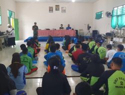 Tahun ajaran baru, Babinsa Kota Bangun berikan materi Wasbang dan PBB