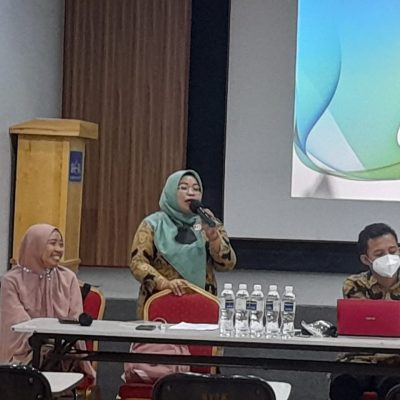 MGMP Bahasa Indonesia Tingkat SMA Se Kota Batam Berlangsung di SMA Maitrewira Kota Batam