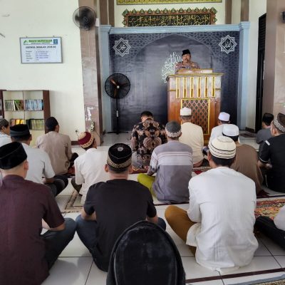 Kasudit Bintibsos Ditbinmas Polda Banten Sampaikan Khutbah Jum’at Di Rutan Kelas 1 Tangerang