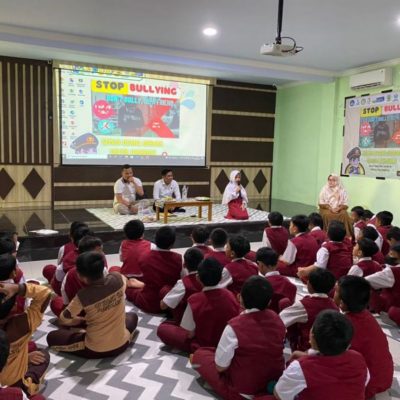 Sosialisasi Sekolah Anti Bullying di Sekolah Dasar Irsyadul ‘Ibad Oleh Kanit PPA Polres Pandeglang