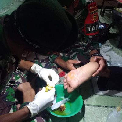 Door to Door, Satgas Yonarmed 1 Kostrad Patroli Kesehatan Keliling Desa Luhu