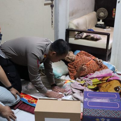 Polisi Peduli, Polres Madiun Kota Beri Bantuan Penderita Cacat Akibat Laka Lantas