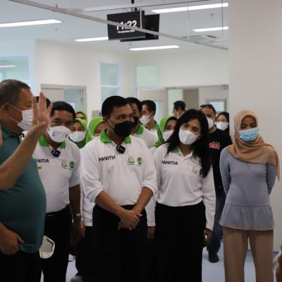 PERSAJA BERSAMA KEJAKSAAN TINGGI BANTEN DAN IAD WILAYAH BANTEN MENYELENGGARAKAN OPERASI KATARAK DAN HERNIA GRATIS BAGI MASYARAKAT TIDAK MAMPU
