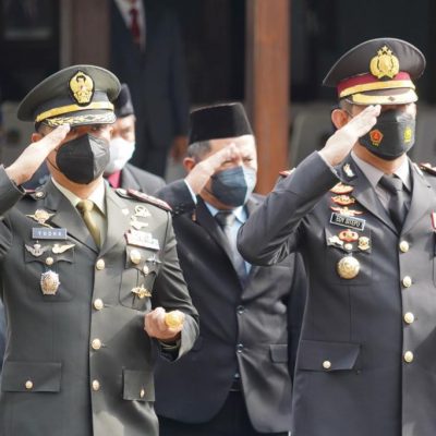 Danrem 071/Wijayakusuma Upacara Hari Kesaktian Pancasila di Pendopo Sipanji Pemkab Banyumas