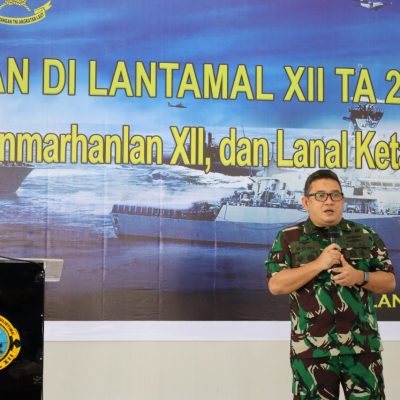 Kakuwil Kolonel Laut (S) Roni Marzah Karata Laksanakan Sosialisasi Bidang Keuangan di Lantamal XII