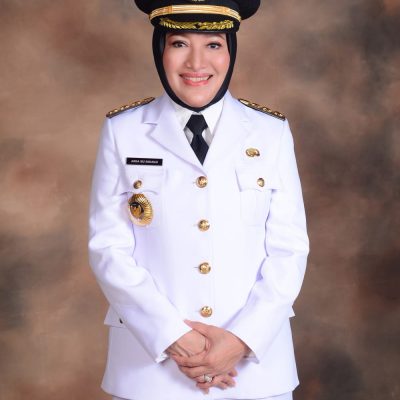 Sukses Pimpin Bojonegoro, Bupati Anna Mu’awanah Raih Penghargaan Santri of The Year 2022