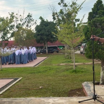 Manunggal Pendidikan, Babinsa kelurahan Timbau Bekali Kedisiplinan dan Kekompakan