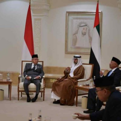Usai Tempuh Penerbangan Selama 8 Jam, Wapres Tiba di Abu Dhabi