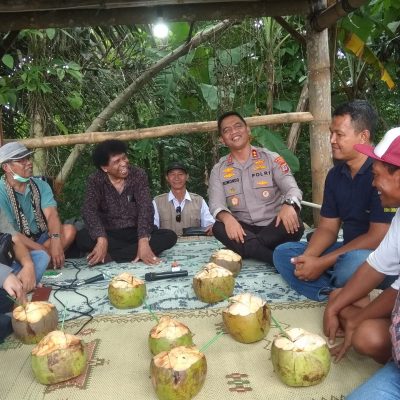 Kapolda DIY, Sambangi Petani Milenial Asal NTT di Wilayah Sleman.