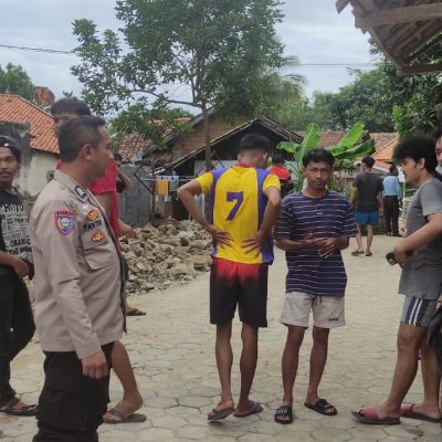 Kedekatan Polri dengan Masyarakat Bhabinkamtibmas Polsek Anyar  Sambang Dialogis.