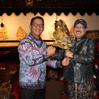 Kapolda DIY, Hadiri Pagelaran Wayang Kulit Tiga Dalang Di Gunung Kidul.