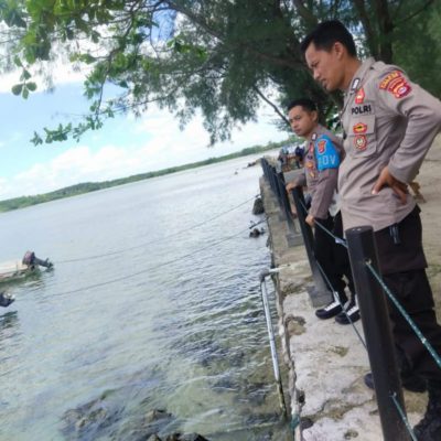 Polsek Panimbang  laksanakan patroli ke Tempat Wisata pantai