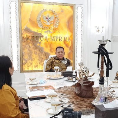 Ketua MPR RI Menerima Pewarna Indonesia Dirumah Dinas Widyachandra