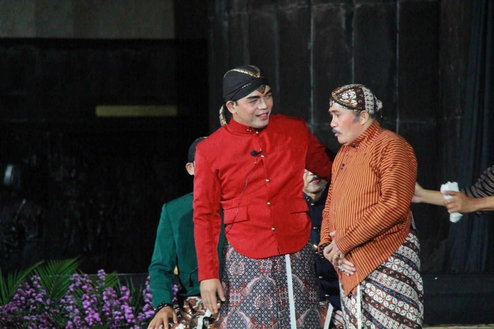 Kapolda DIY, Tampil Luwes Dan Njawani Bermain Ketoprak