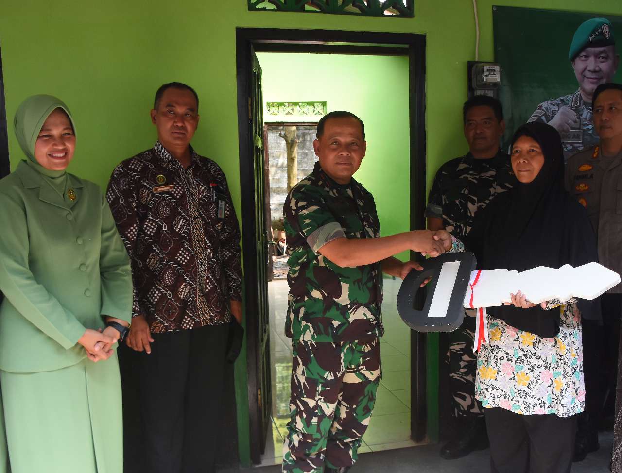 Danrem 072/PMK, Ikuti Peresmian Bedah Rumah Secara Vicom Dengan KASAD.