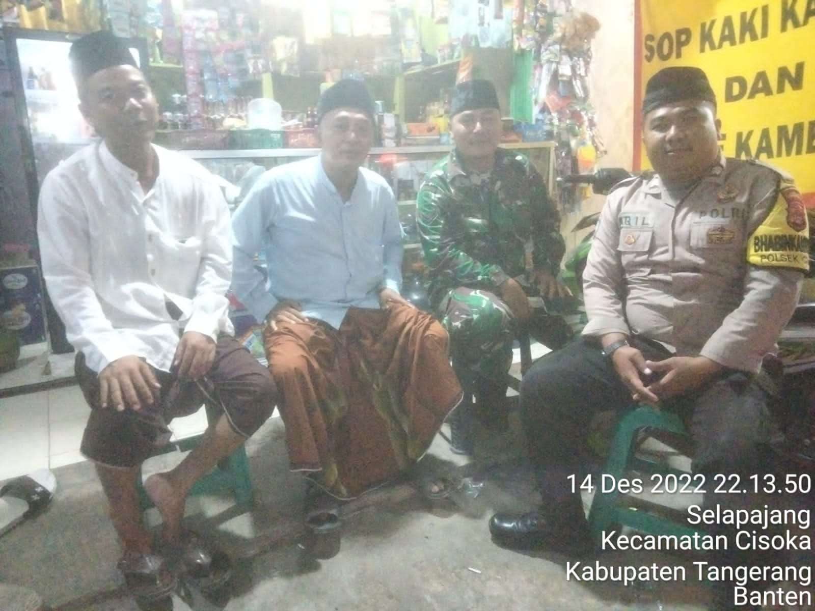 Laksanakan Rukun Ulama Umaro, Bhabinkantibmas Polsek Cisoka Ajak Tokoh Agama Jaga Kamtibmas