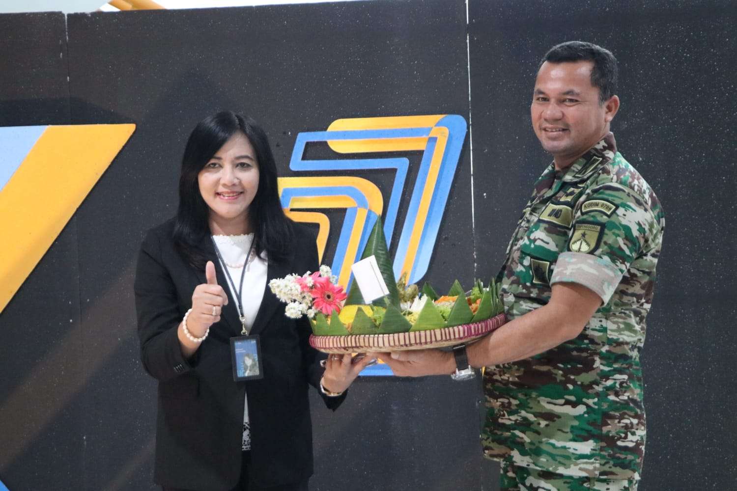 Dandim 0709/Kebumen, Beri Kejutan HUT Ke-127 BRI Cabang Kebumen.