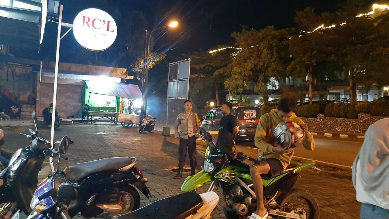 Menjaga Kamtibmas Polsek Cadasari Laksanakan Patroli Malam