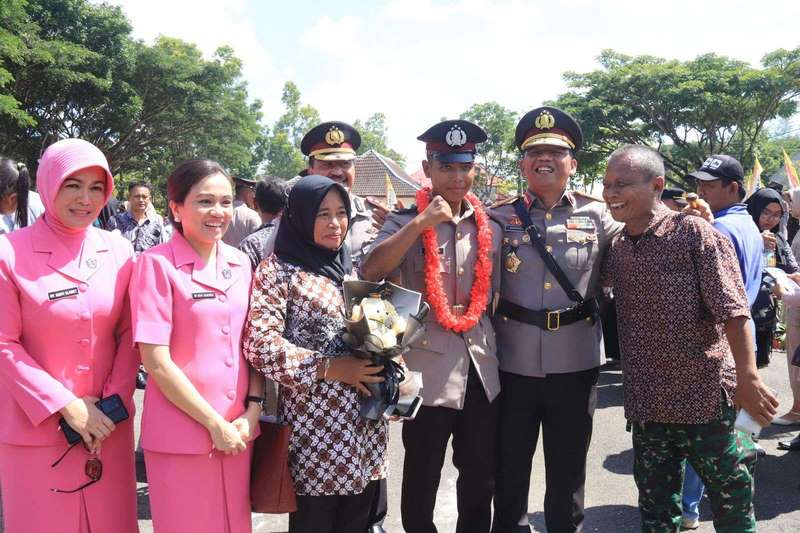 Kapolda DIY Merangkul Juru Parkir, Orang Tua Bripda Bimo