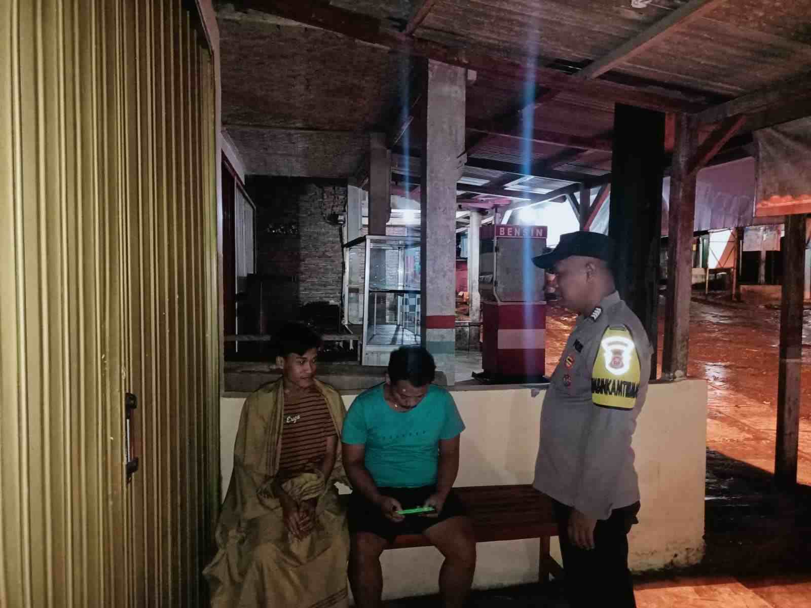Antisipasi Tindak Kejahatan Polsek Cimanggu Lakukan Patroli Malam 