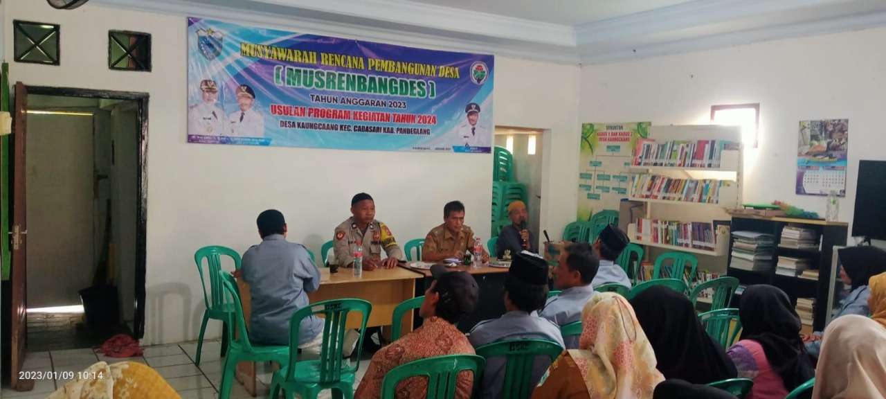 Tingkatkan Peran, Bhabinkamtibmas Polsek Cadasari Hadiri Musrenbang Desa