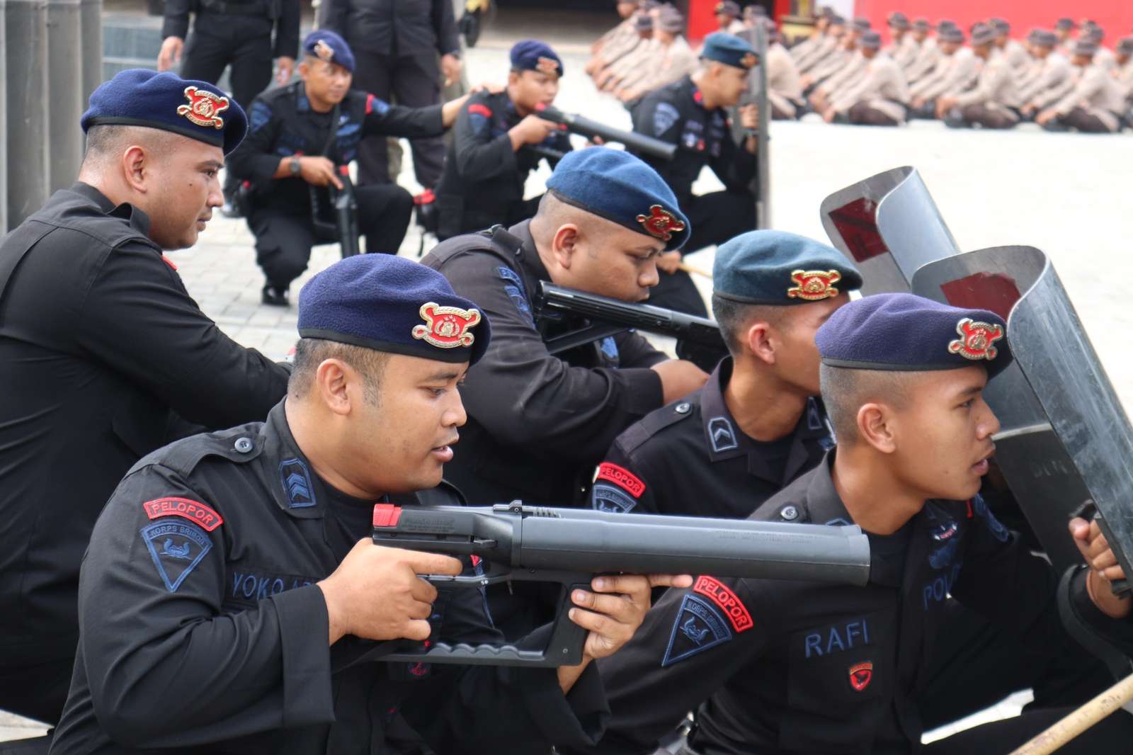 Tingkatkan Kemampuan, Satbrimob Polda Banten Laksanakan Latihan PHH
