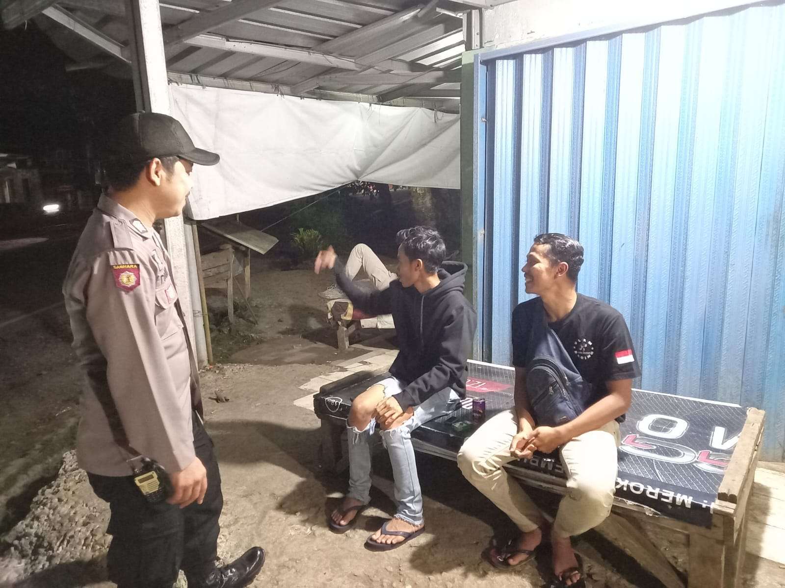 Berikan Rasa Aman Polsek Saketi Laksanakan Patroli Malam Agar Tercipta Situasi Yang Kondusif