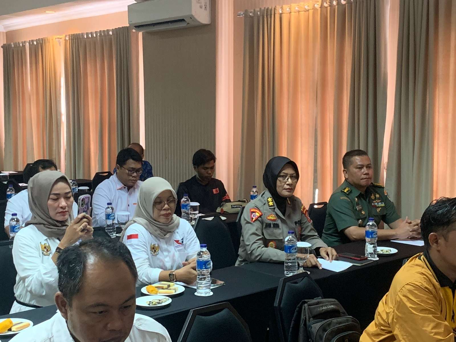 Polda Banten Hadiri Rapat Uji Publik Rancangan Dapil dan Alokasi Kursi Anggota DPRD Provinsi Banten Pemilu 2024