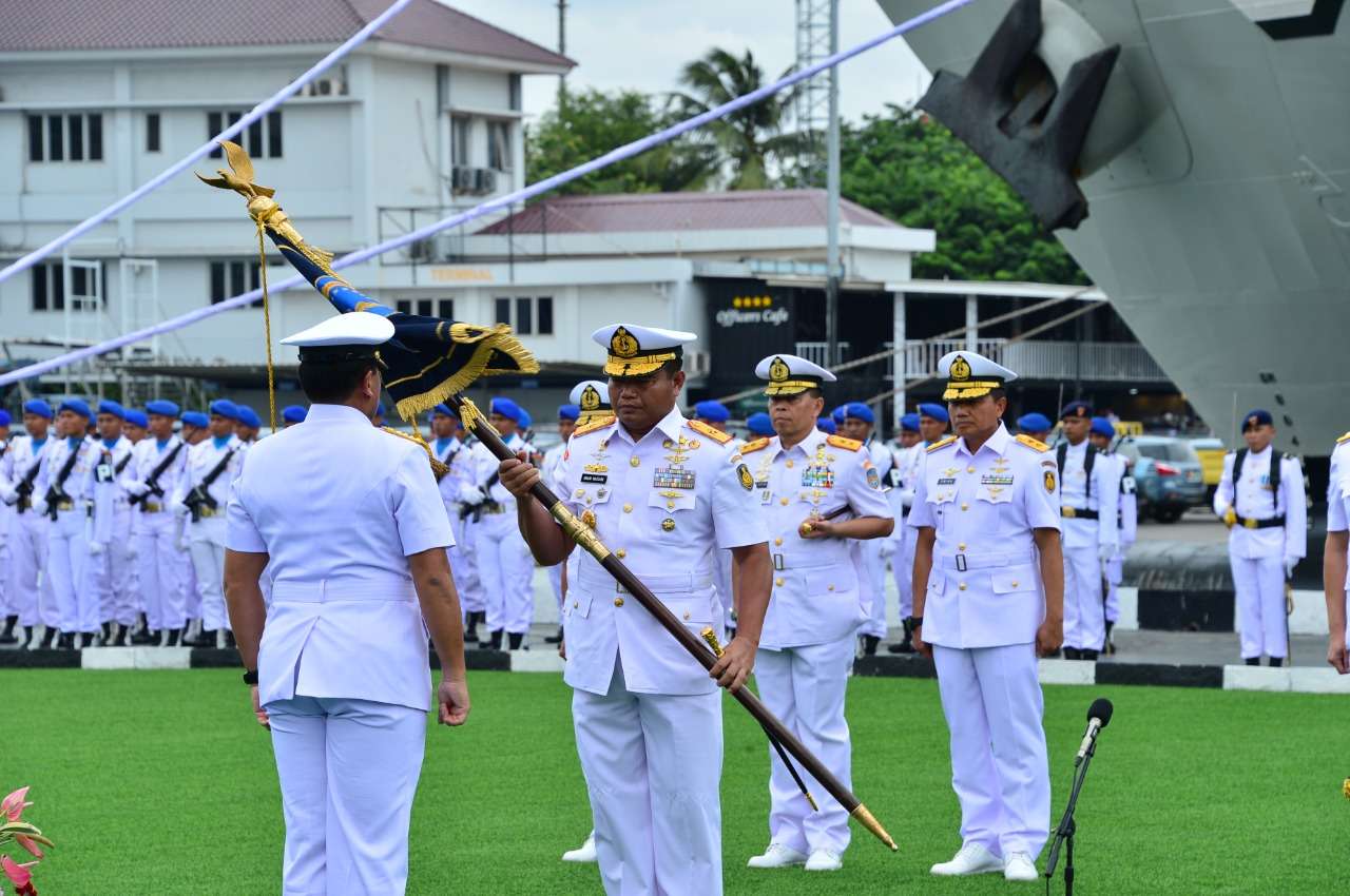 Putra Terbaik Trenggalek Resmi Memimpin Penerbangan Angkatan Laut