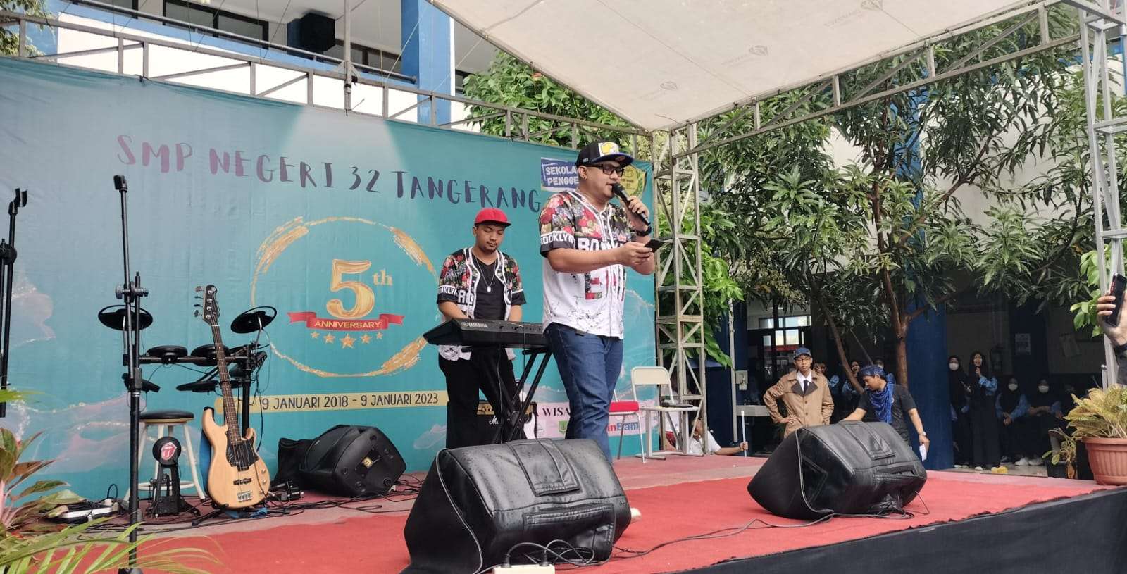 Group Band Edo & Friend, Semarakan” Happy Anniversary SMP Negeri 32 Cipondoh Kota Tangerang Yang Ke 5 Tahun