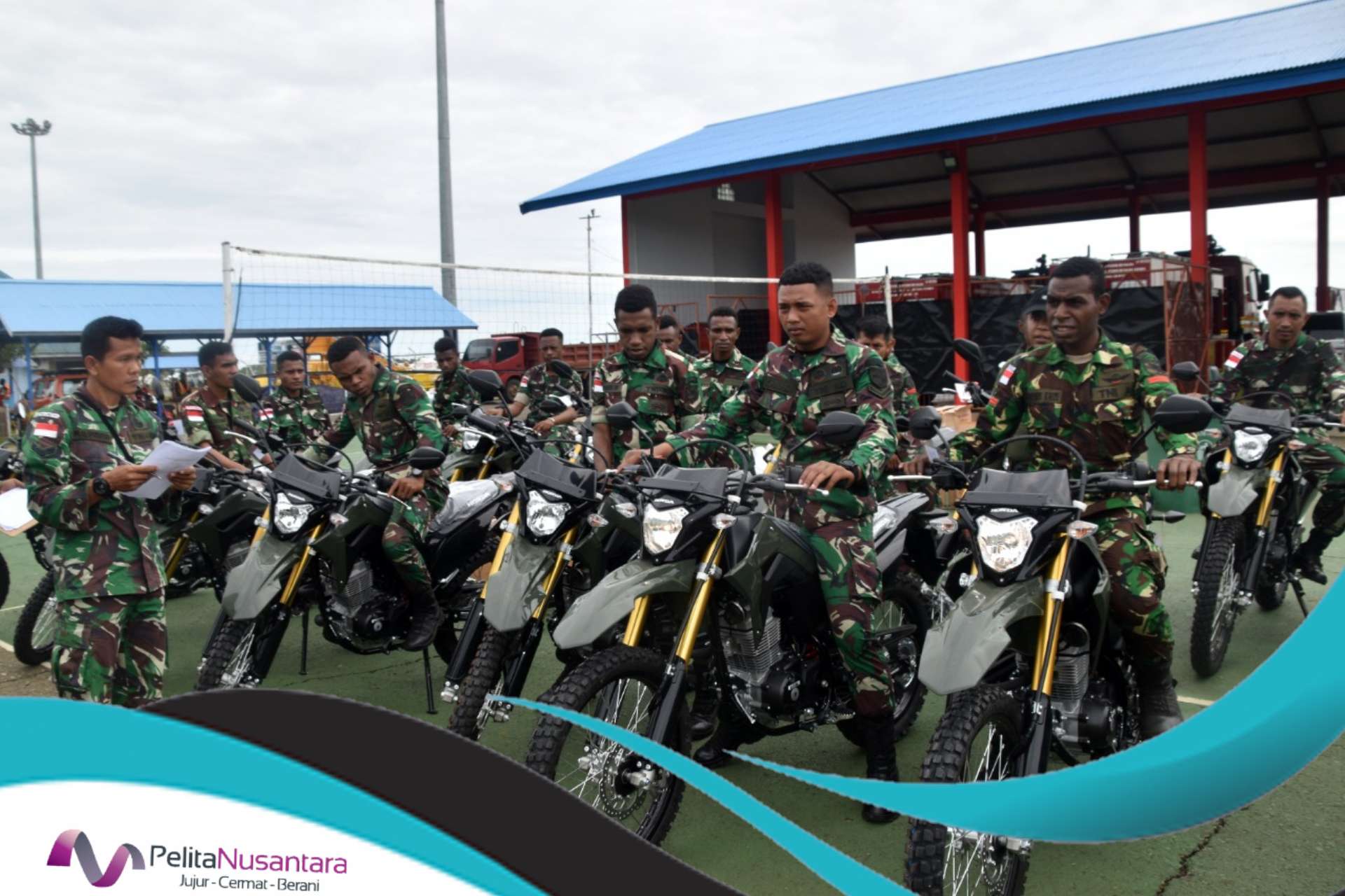 MENHAN BERI BANTUAN SEPEDA MOTOR KEPADA KODIM MERAUKE